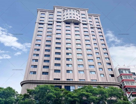 蘭州市公安局金盾大廈改造項目，選用水包砂保溫裝飾一體板。